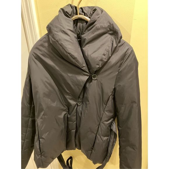 BCBG Jackets & Blazers - BCBG Max Azaria Women’s Coat, Large